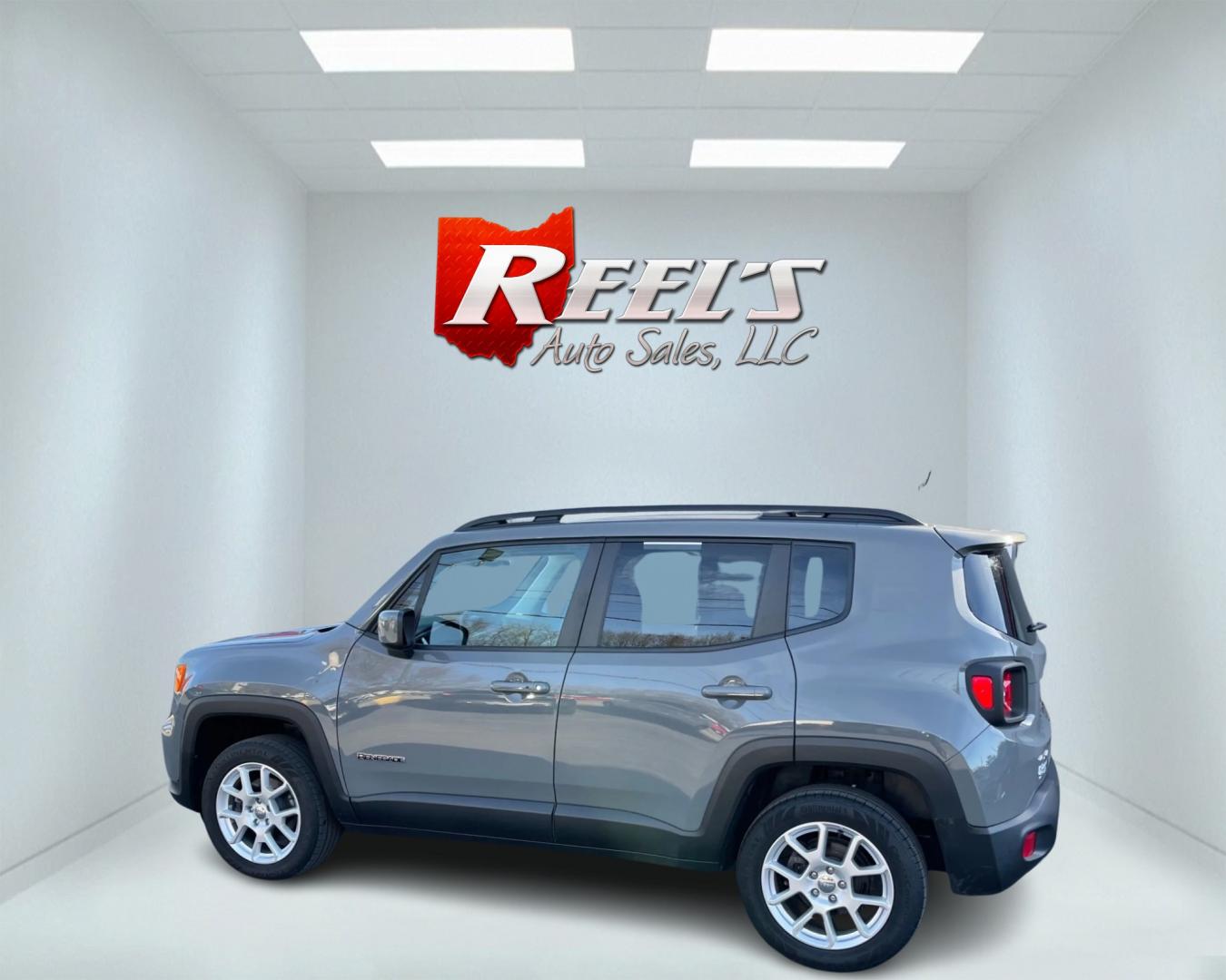 2020 Gray /Black Jeep Renegade Latitude 4WD (ZACNJBBB7LP) with an 2.4L I4 DOHC 16V engine, 9A transmission, located at 11115 Chardon Rd. , Chardon, OH, 44024, (440) 214-9705, 41.580246, -81.241943 - Photo#13